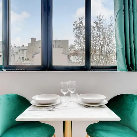 Charming Studio - Belleville 2fg Lägenhet *